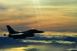 开云体育登录-跨时空对决，当开拓者完胜广东队，哈登如何成为关键先生？