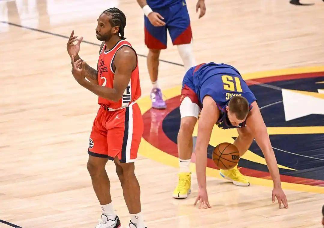 掘金完胜奇才，福克斯统治全场