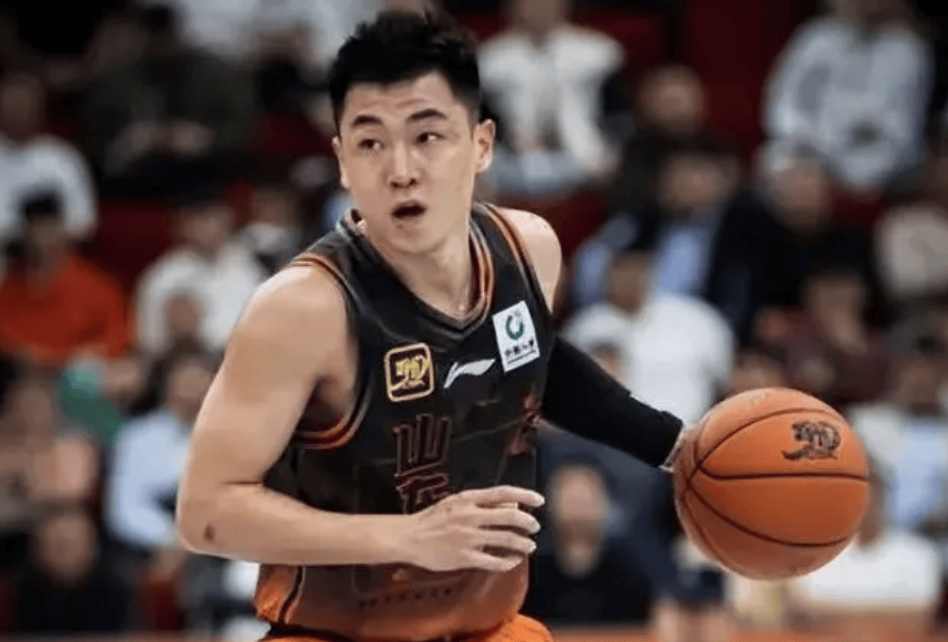 包含立陶宛男篮绝杀意大利男篮，萨姆·米切尔惊艳世界的词条