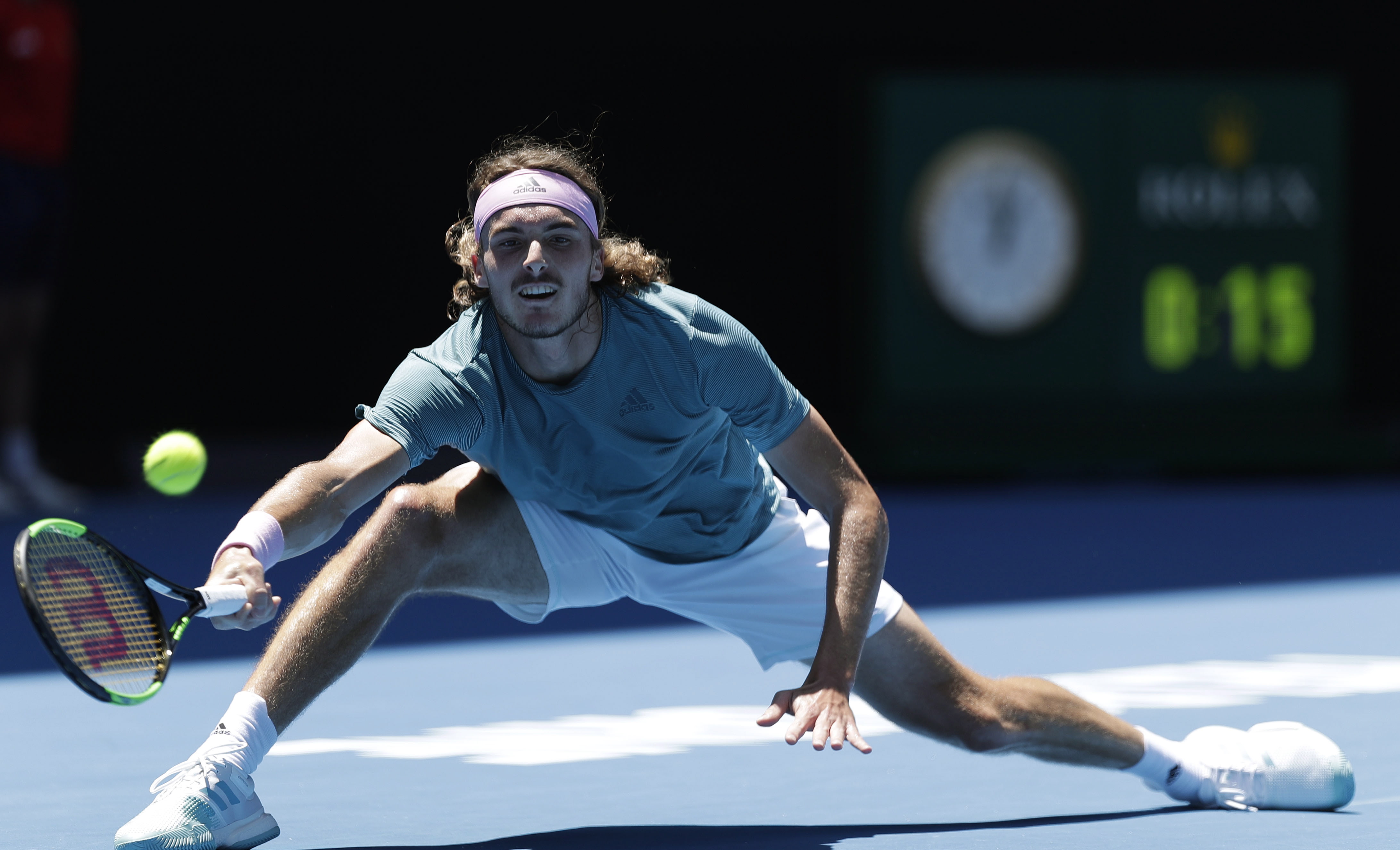 美国网球队爆冷意大利网球队,西西帕斯统治全场 美国网球队爆冷意大利网球队,西西帕斯统治全场