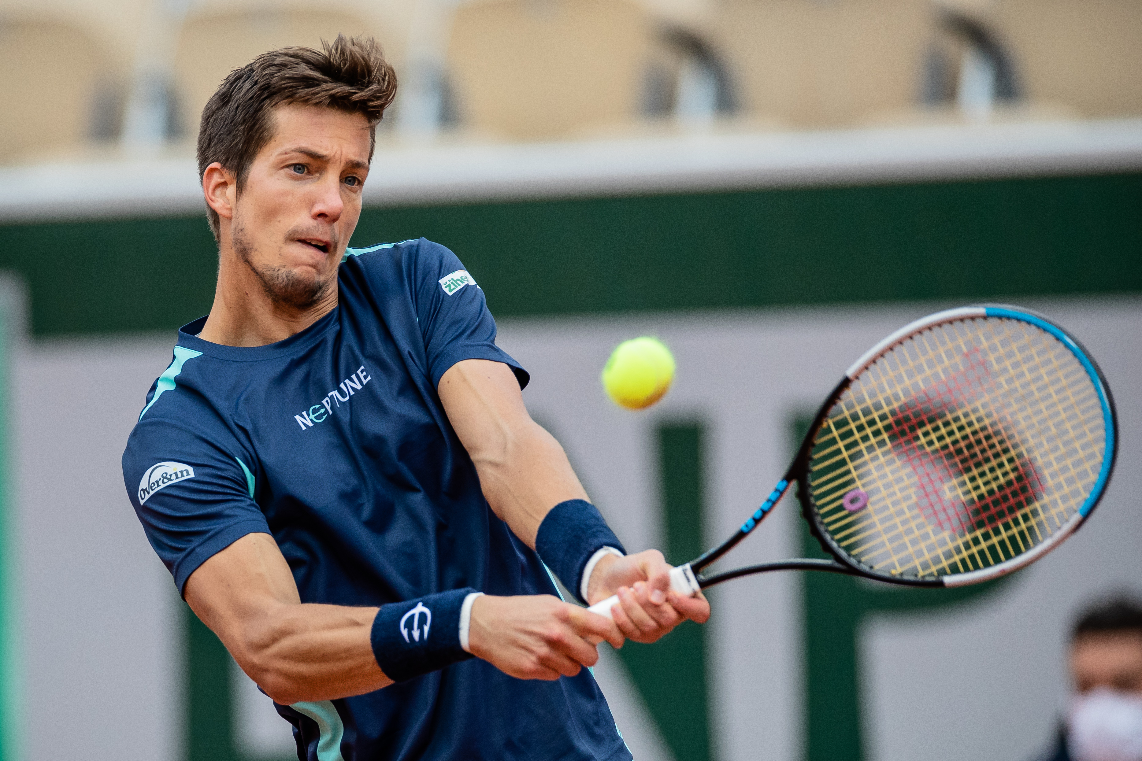 欧洲网球队绝地反击日本网球队，西西帕斯统治全场的简单介绍