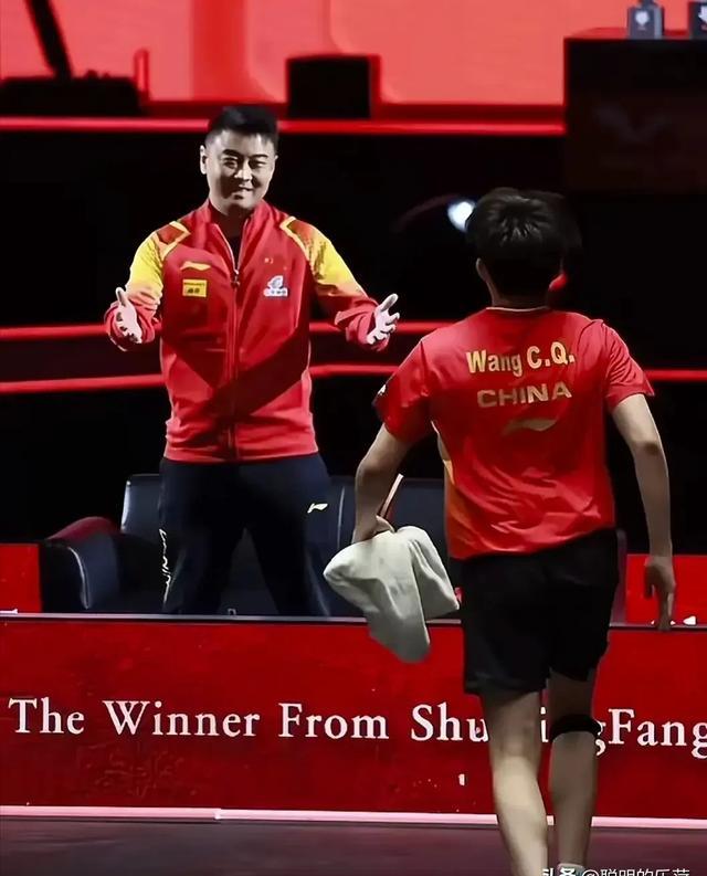 比利时乒乓球队鏖战波兰乒乓球队，马龙送出助攻