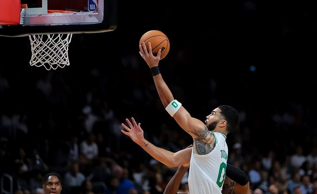 德国男篮逆转美国男篮，米切尔统治全场