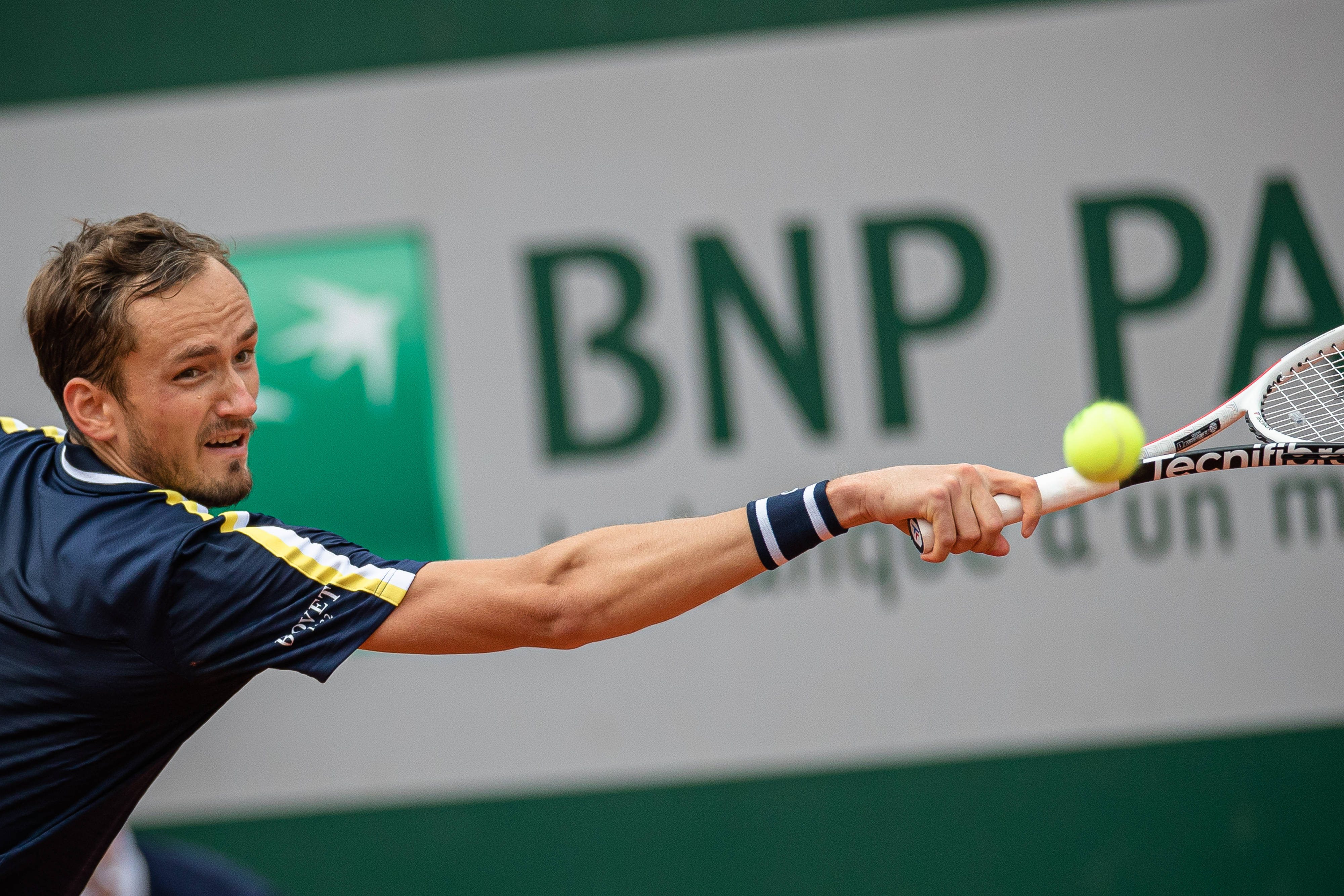 意大利网球队轻取法国网球队,梅德韦杰夫绝境逆转 意大利网球队轻取法国网球队,梅德韦杰夫绝境逆转