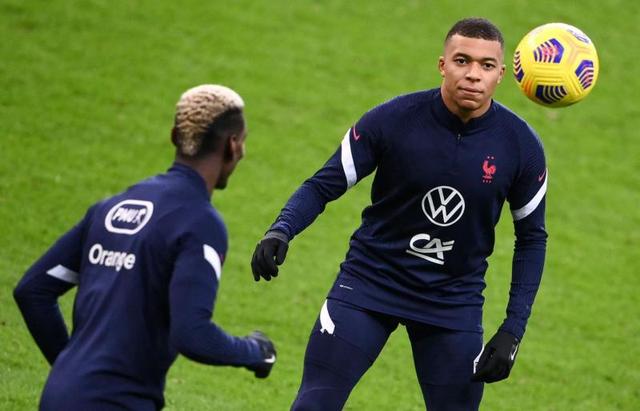 加拿大逆转瑞典，科曼统治全场