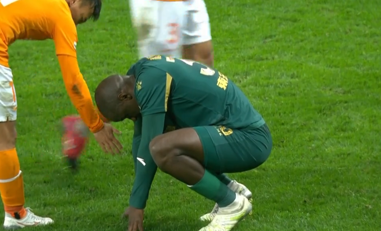 包含NBA2K传奇谢幕，球迷泪洒赛场的词条