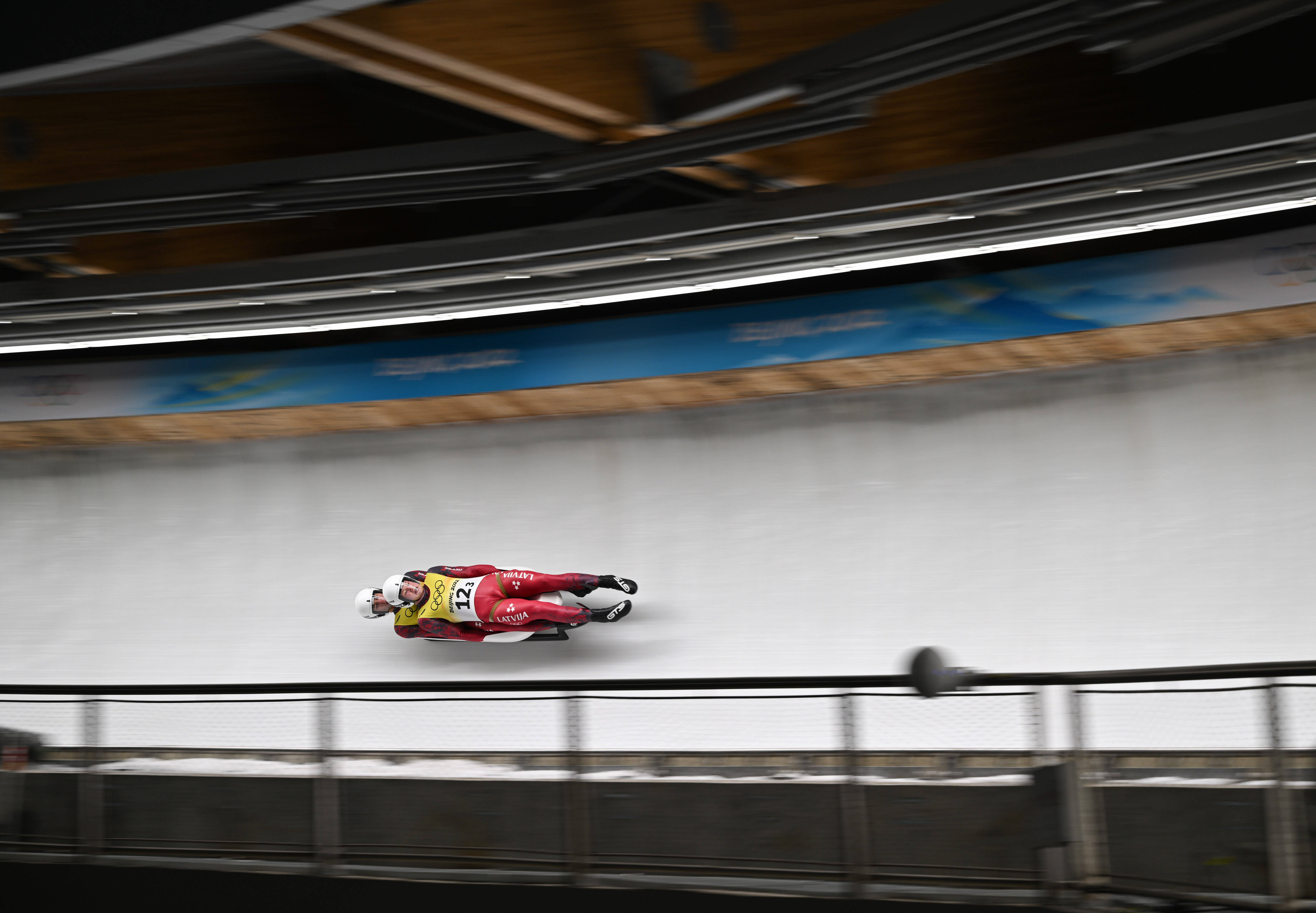 奥地利队翻盘中国队，奥恰洛夫惊艳四座