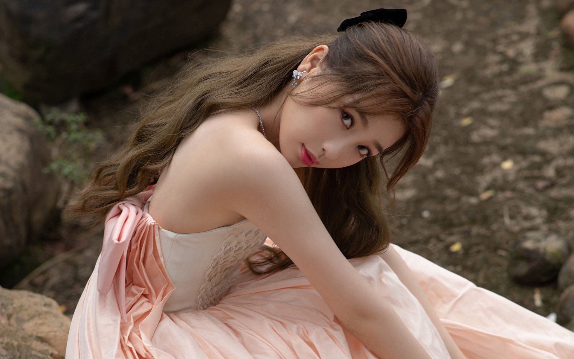 焚棋者，若日尼奥的火焰，与翡翠岛压向红黑棋盘的山脉